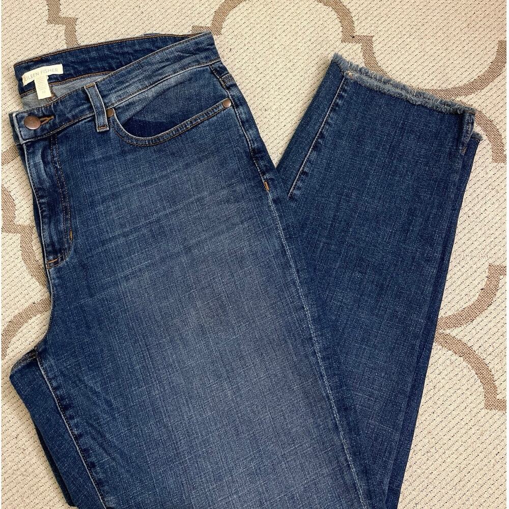 Eileen Fisher Relaxed Boyfriend organic cotton fringe hem straight jeans,size 10
